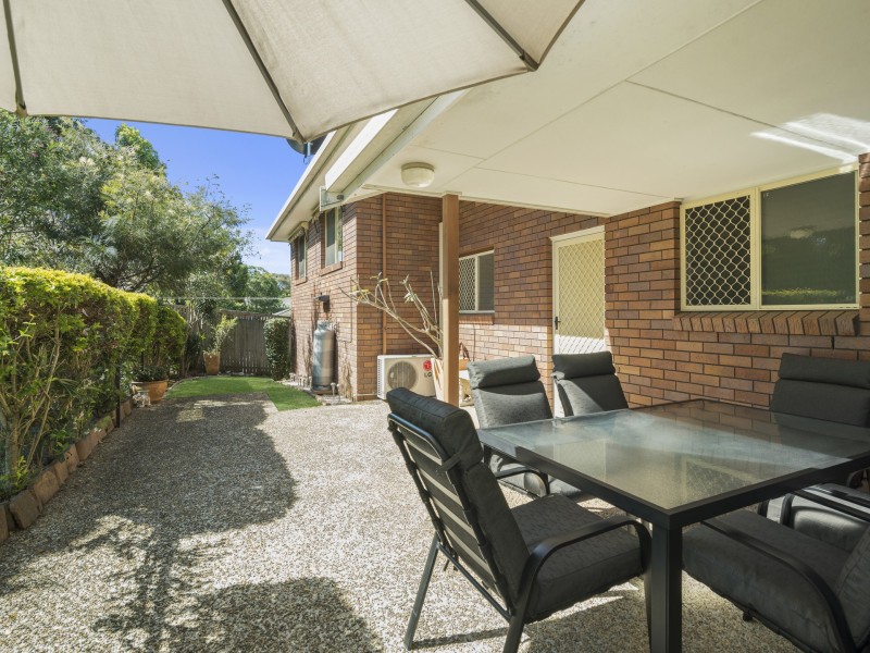 2/10 Kintyre Crescent, Banora Point NSW 2486