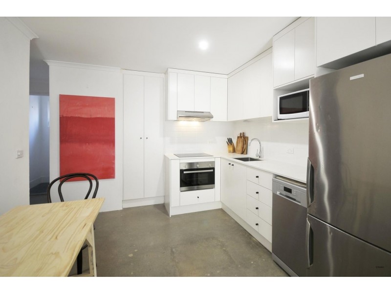 2/20 Mawarra Street, Palm Beach QLD 4221