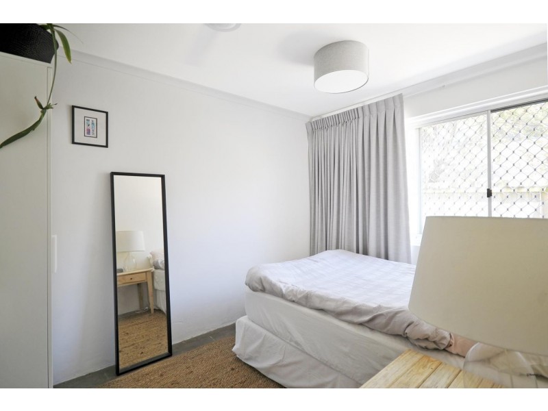 2/20 Mawarra Street, Palm Beach QLD 4221