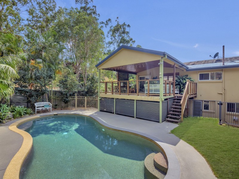 19 Walsh Street, Currumbin QLD 4223
