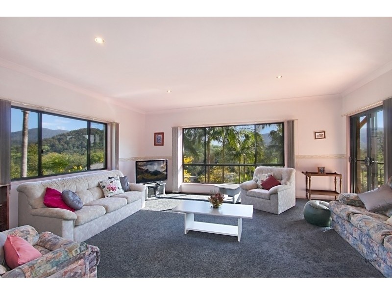 14 Marshall Street, Uki NSW 2484