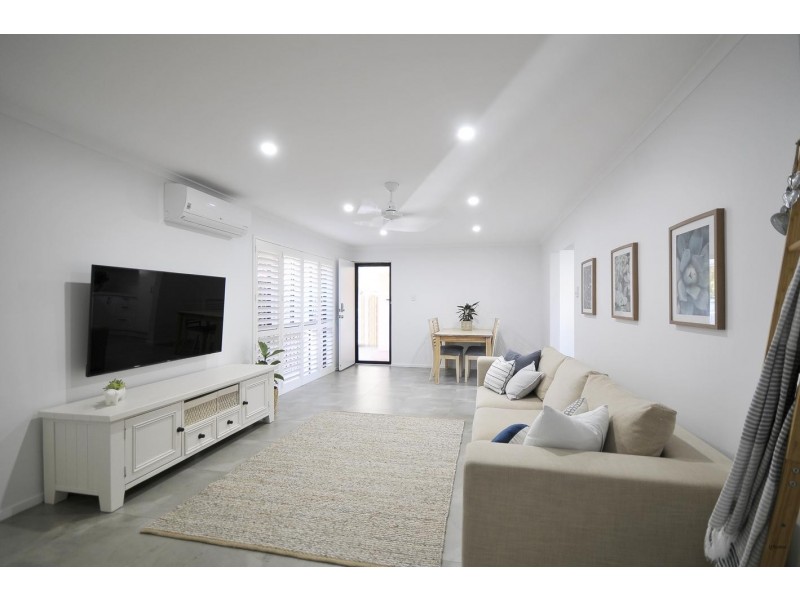 7/10 Twenty First Avenue, Palm Beach QLD 4221