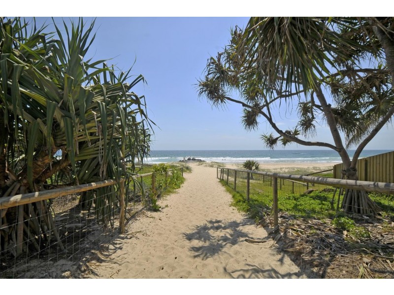 7/10 Twenty First Avenue, Palm Beach QLD 4221
