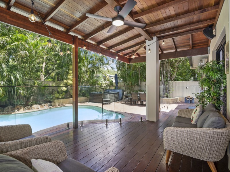 10 Tabilban Street, Burleigh Heads QLD 4220