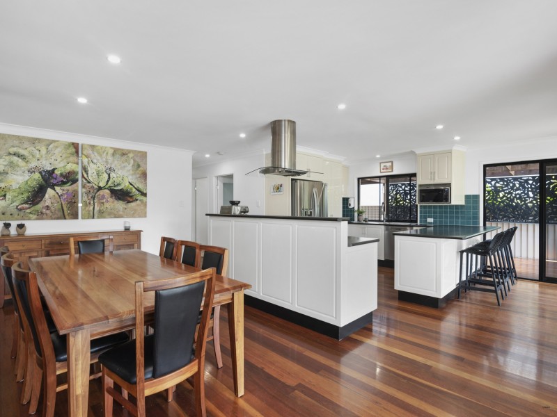 10 Tabilban Street, Burleigh Heads QLD 4220