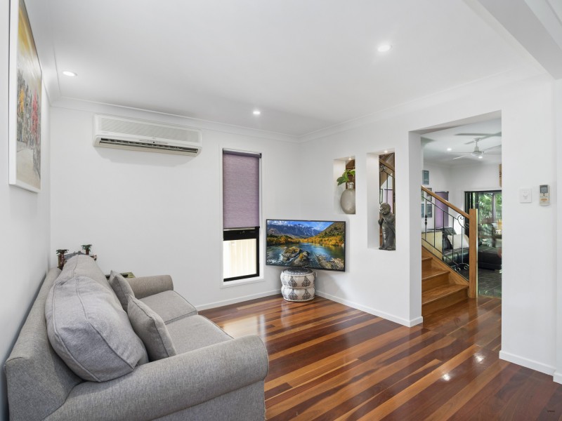 10 Tabilban Street, Burleigh Heads QLD 4220