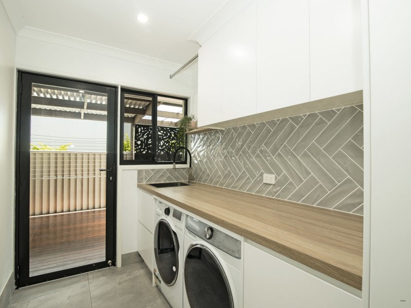 10 Tabilban Street, Burleigh Heads QLD 4220