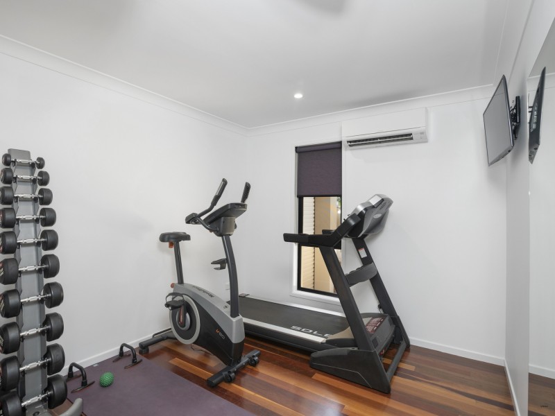 10 Tabilban Street, Burleigh Heads QLD 4220