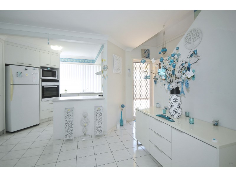1/25 Twenty Seventh Avenue, Palm Beach QLD 4221