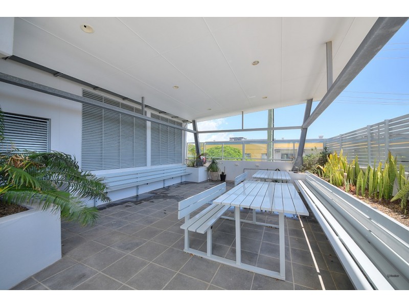 1106/10 Fifth Avenue, Palm Beach QLD 4221