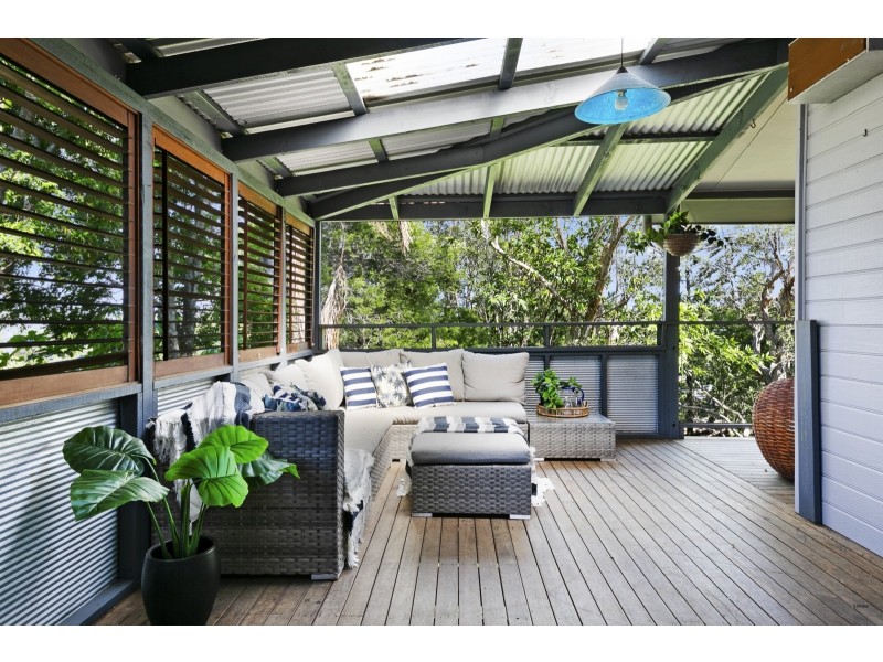 22 Swanbourne Way, Elanora QLD 4221