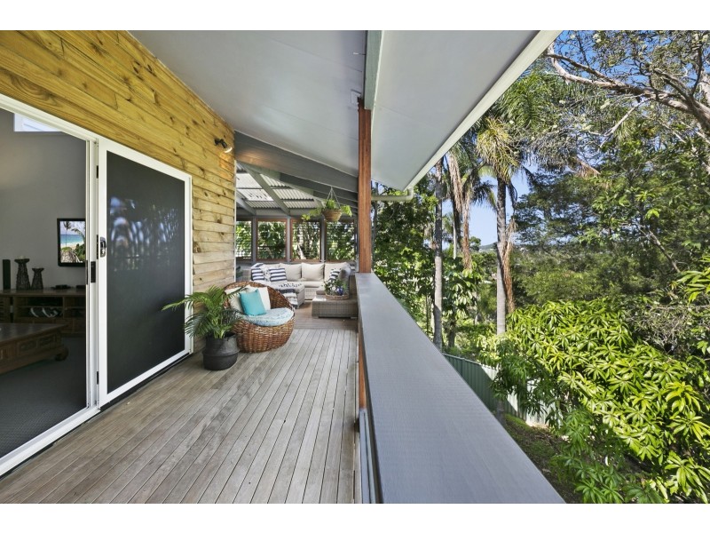 22 Swanbourne Way, Elanora QLD 4221