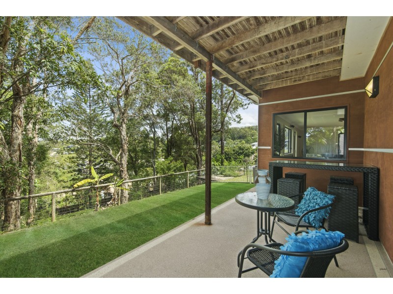 22 Swanbourne Way, Elanora QLD 4221