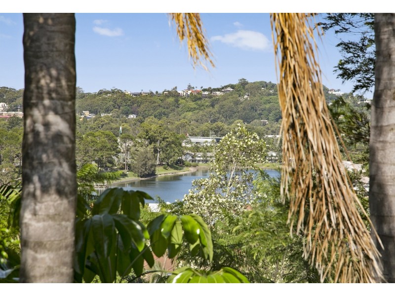 22 Swanbourne Way, Elanora QLD 4221