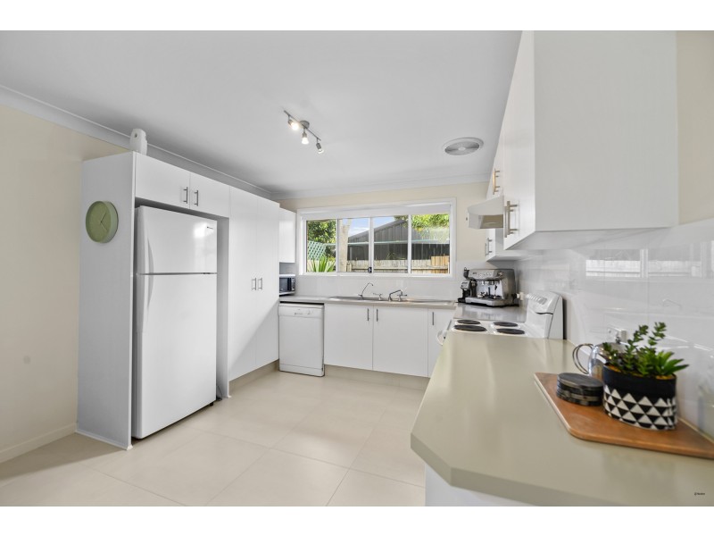 2/4 Cotinga Crescent, Burleigh Waters QLD 4220