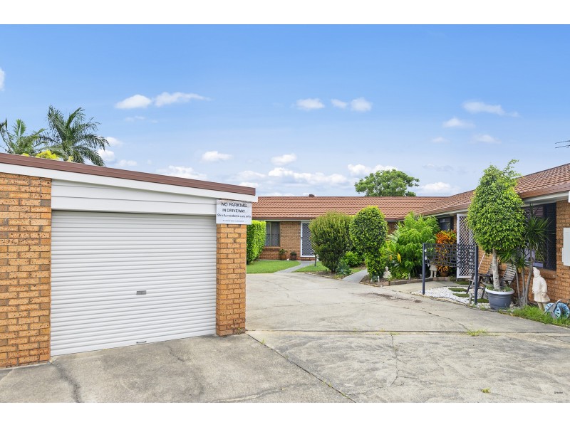 2/4 Cotinga Crescent, Burleigh Waters QLD 4220