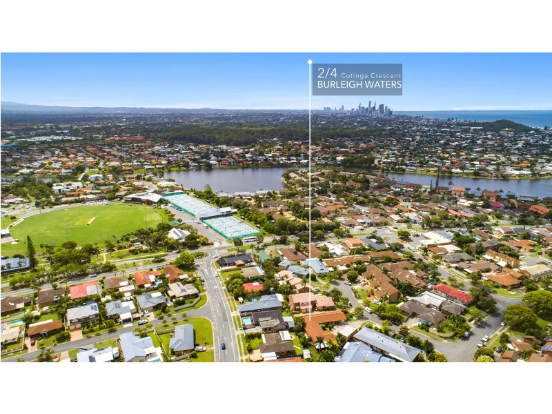 2/4 Cotinga Crescent, Burleigh Waters QLD 4220