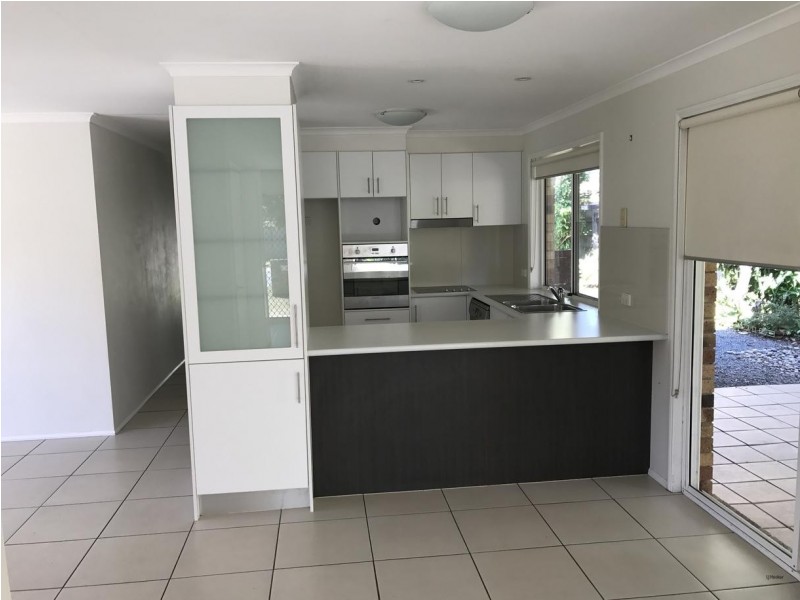 46 Cumberland Drive, Varsity Lakes QLD 4227