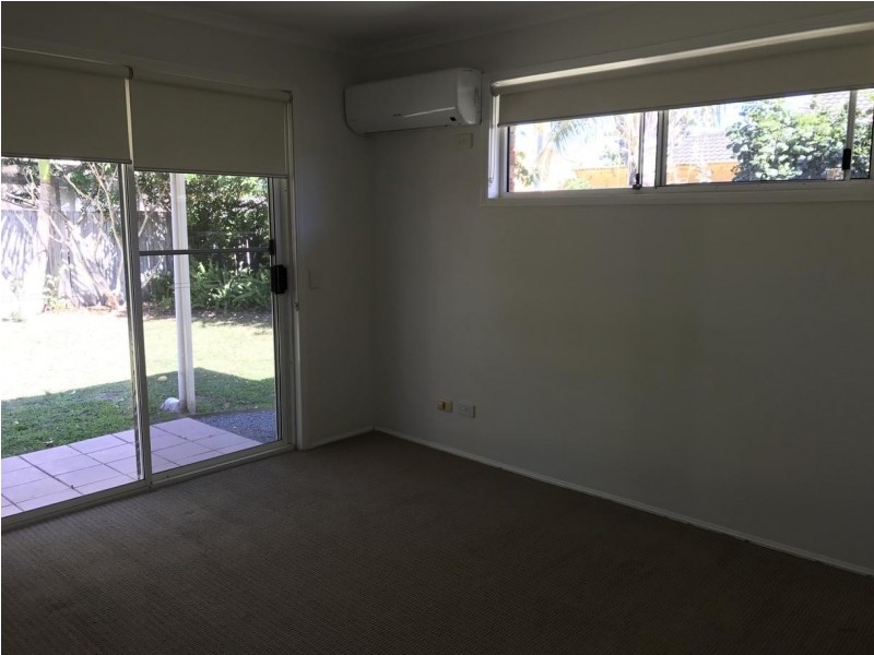 46 Cumberland Drive, Varsity Lakes QLD 4227