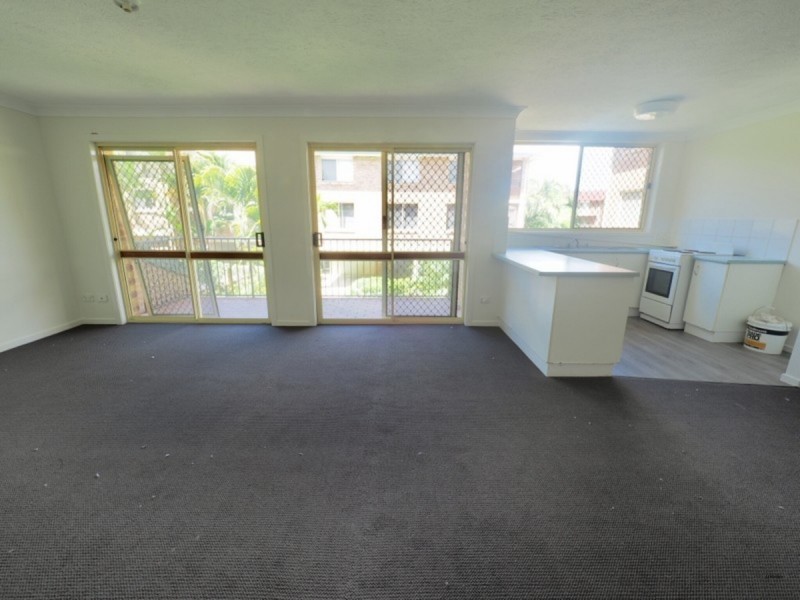 20/1 Rolan Court, Palm Beach QLD 4221
