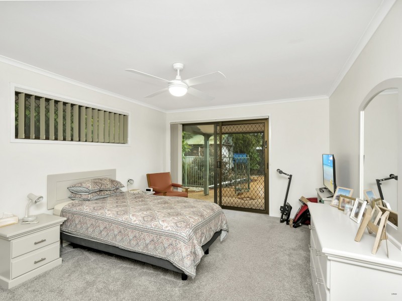 21 Pinon Close, Elanora QLD 4221