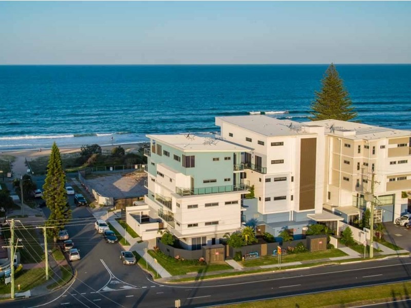 1/4 Twenty Seventh Avenue, Palm Beach QLD 4221