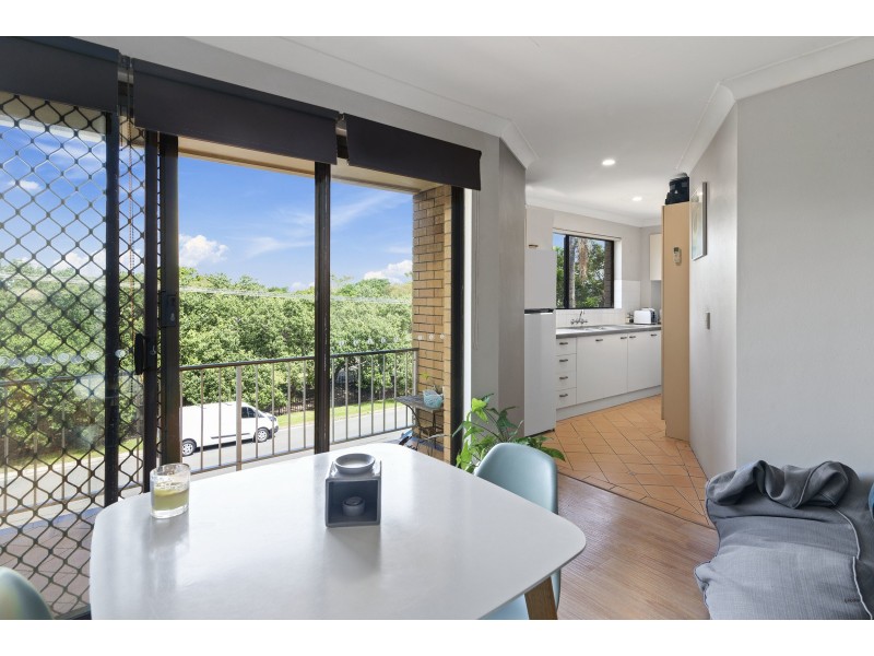 11/3 Lind Avenue, Palm Beach QLD 4221