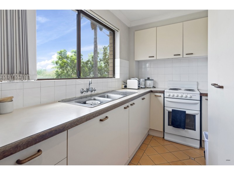 11/3 Lind Avenue, Palm Beach QLD 4221