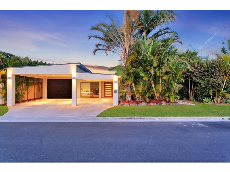 11 Tatha Avenue, Palm Beach QLD 4221
