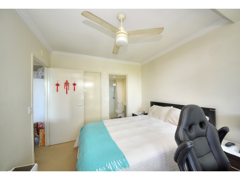 1203/10 Fifth Avenue, Palm Beach QLD 4221