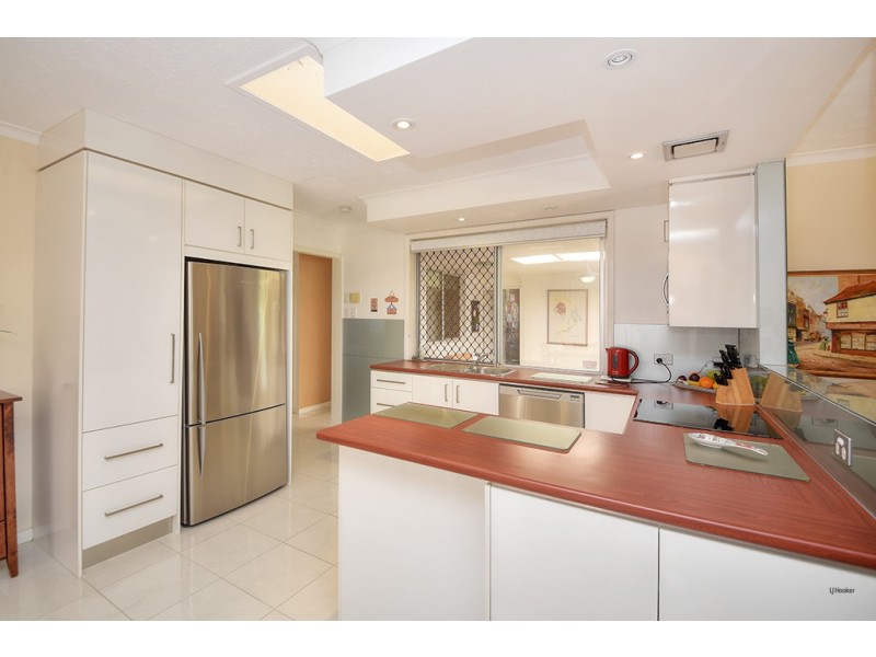 19 Tatha Avenue, Palm Beach QLD 4221