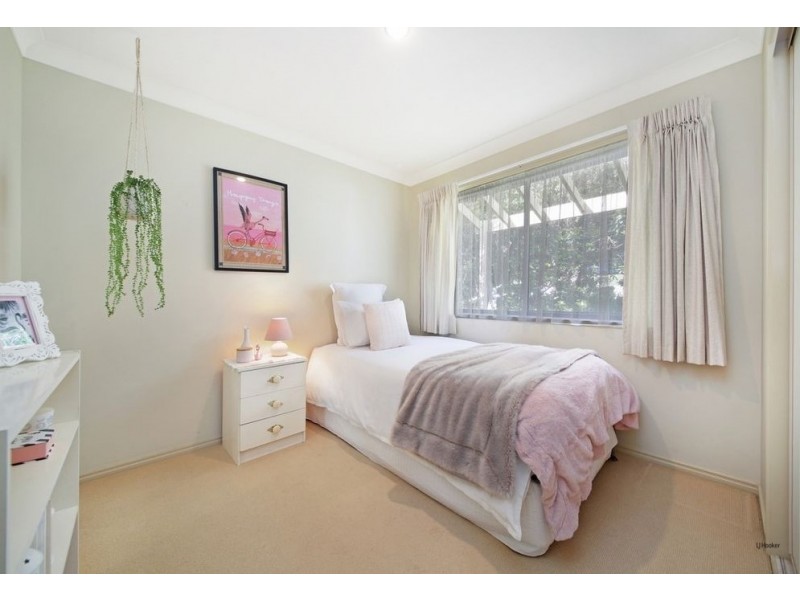 8 Numalla Court, Elanora QLD 4221