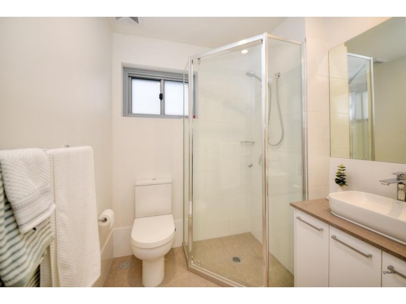 3/4 Twenty Seventh Avenue, Palm Beach QLD 4221