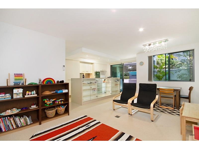 4/9 South Street, Coolangatta QLD 4225