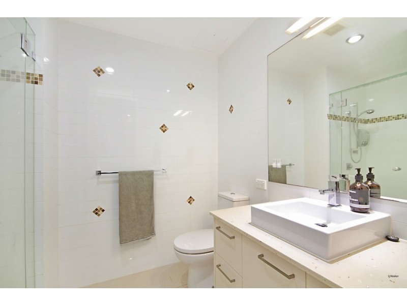 4/9 South Street, Coolangatta QLD 4225