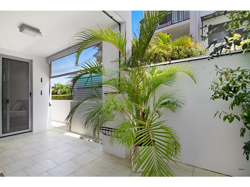 4/9 South Street, Coolangatta QLD 4225