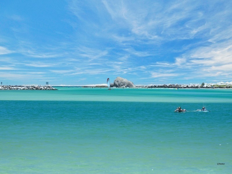 2214/10 Fifth Avenue, Palm Beach QLD 4221