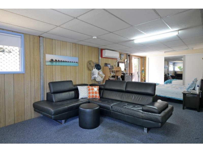 329 Adina Avenue, Bilinga QLD 4225