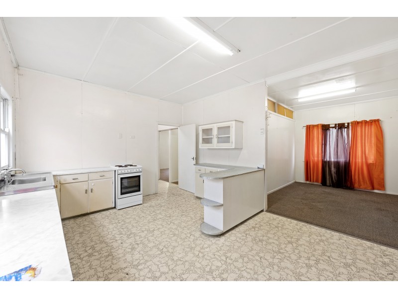 2/224 Cypress Terrace, Palm Beach QLD 4221