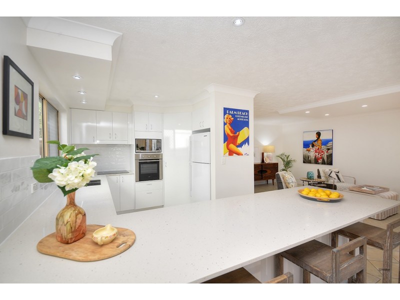 1/140 Jefferson Lane, Palm Beach QLD 4221