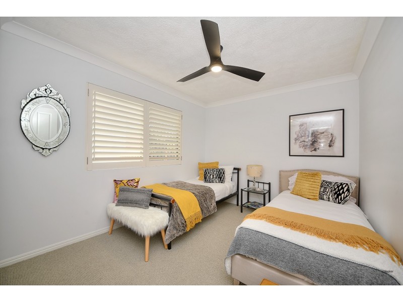 1/140 Jefferson Lane, Palm Beach QLD 4221