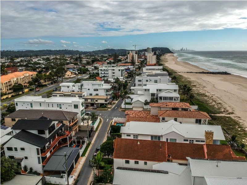 1/140 Jefferson Lane, Palm Beach QLD 4221