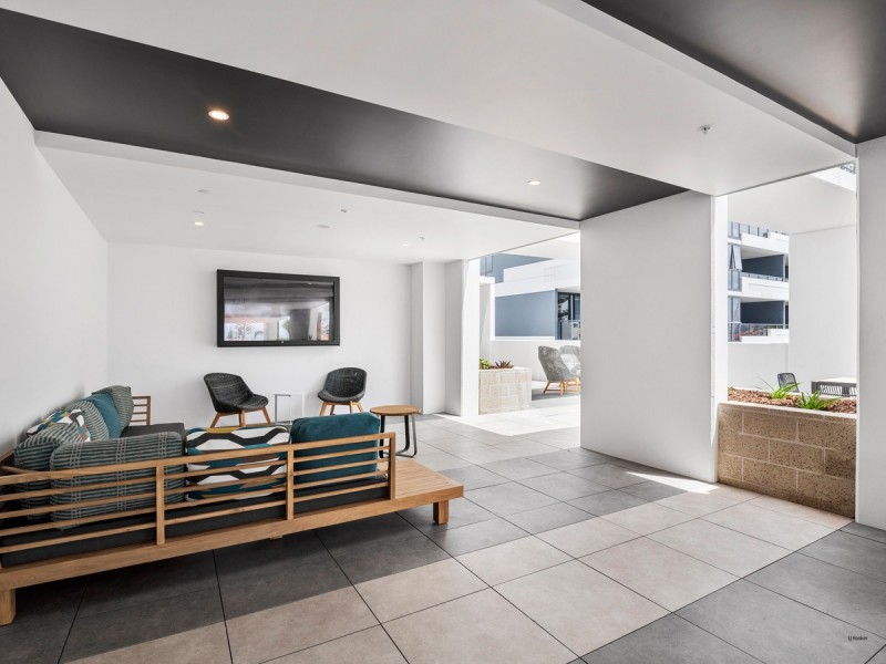 34/31 Queensland Avenue, Broadbeach QLD 4218
