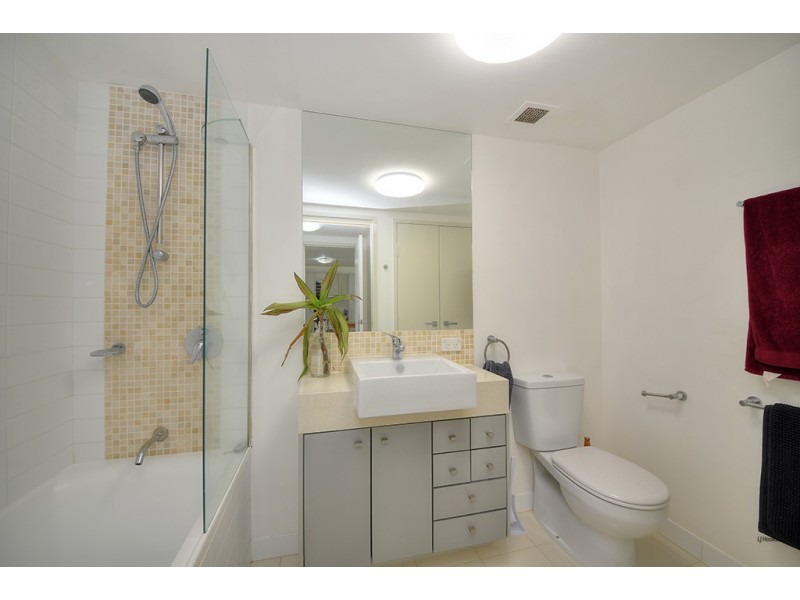 1310/10 Fifth Avenue, Palm Beach QLD 4221