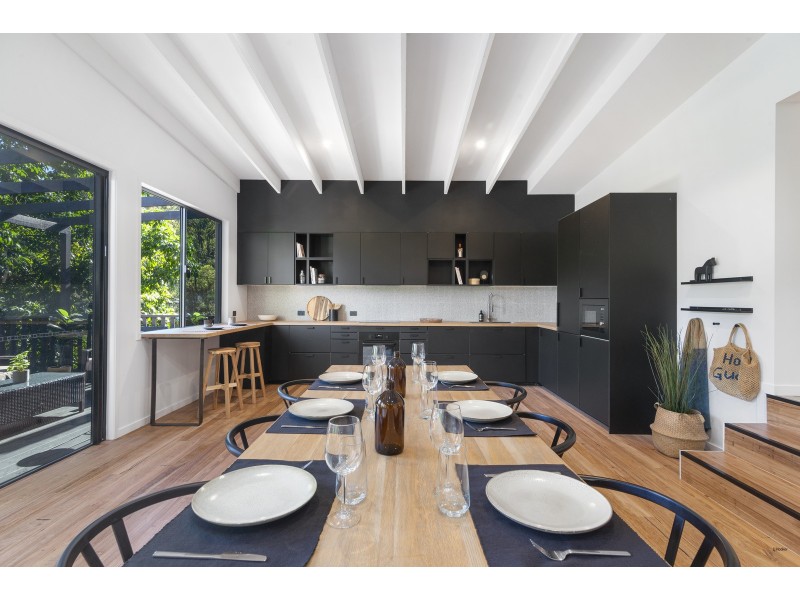 5 Aethalia Street, Currumbin Waters QLD 4223