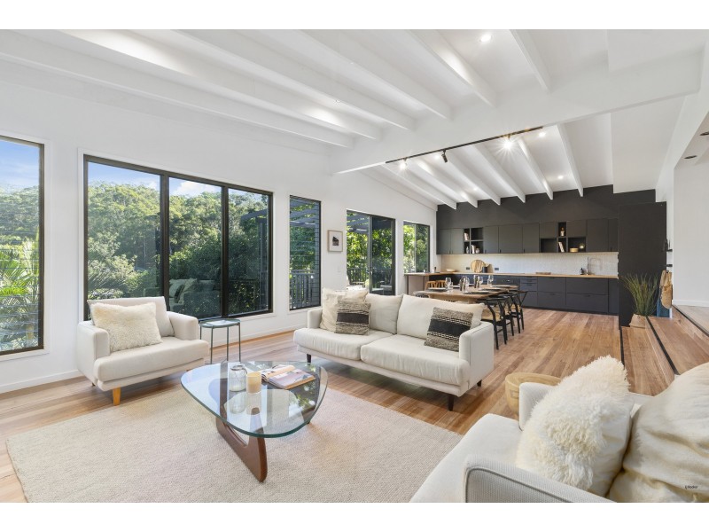 5 Aethalia Street, Currumbin Waters QLD 4223