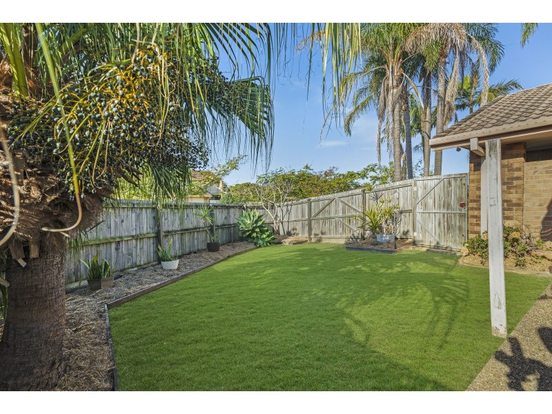 1/6 Cotinga Crescent, Burleigh Waters QLD 4220