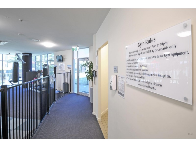 605/18 Fern Street, Surfers Paradise QLD 4217