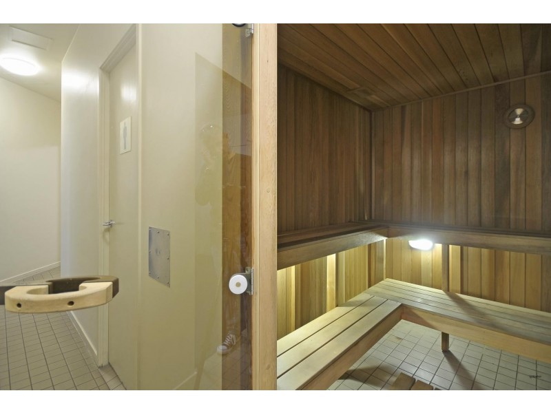 605/18 Fern Street, Surfers Paradise QLD 4217