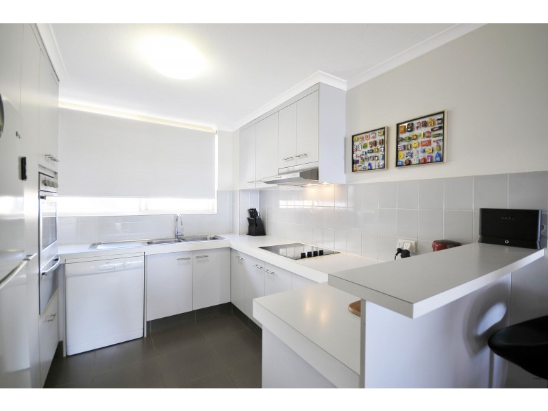 18/38-42 Duringan Street, Currumbin QLD 4223